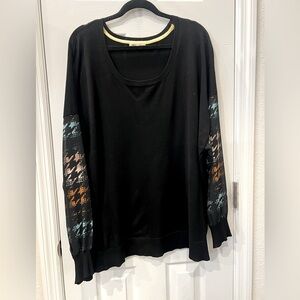3x black and mesh sleeve sweater blouse!